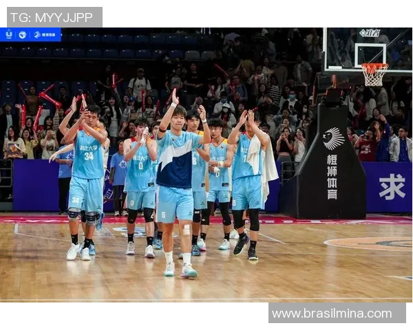 赛后分析:上海篮球队与深圳篮球队的表现与状态对比探讨 赛后分析:上海篮球队与深圳篮球队的表现与状态对比探讨